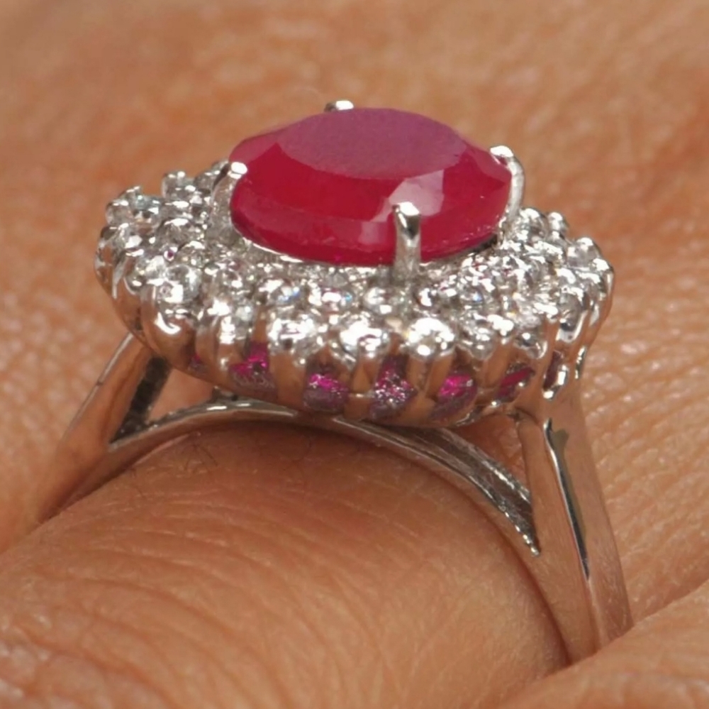 Solid 14KT White Gold 2.50 Carat Natural Red Ruby IGI Certified Diamond Ring